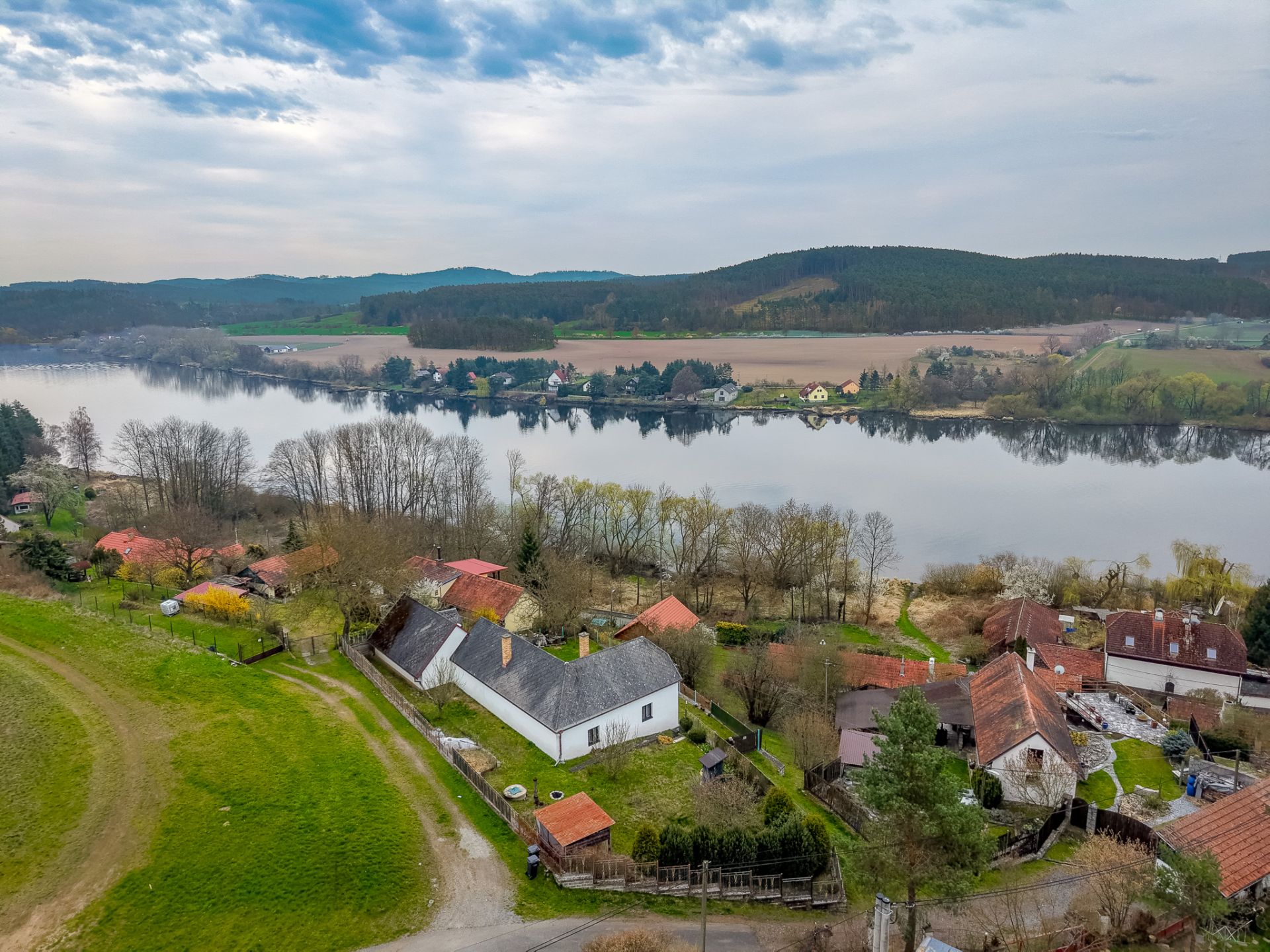 Rodinný dům nad Slapskou přehradou v Hříměždicích
